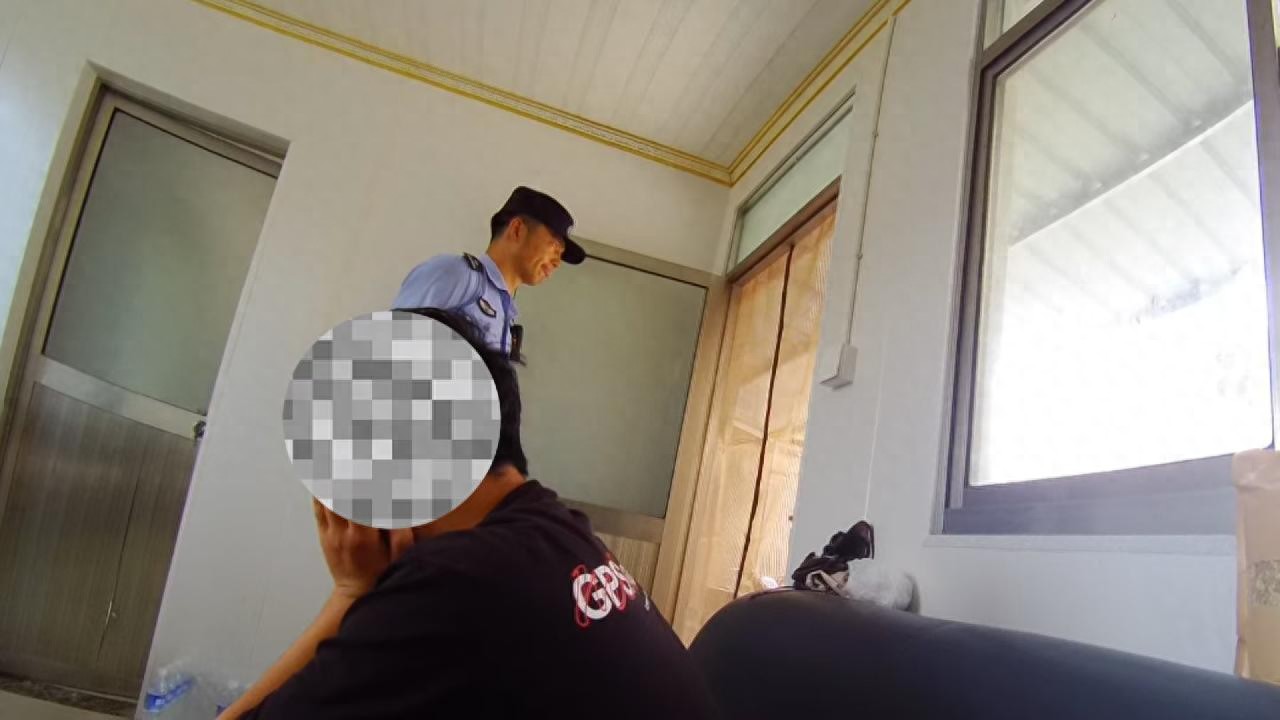 浦东警方捣毁制作售卖假冒街机游戏盘犯罪团伙