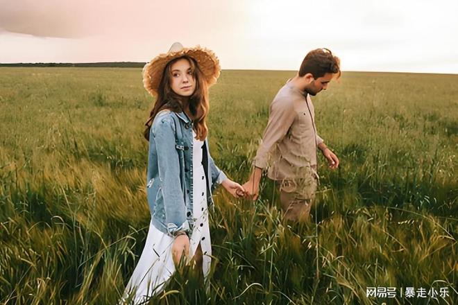 人脉圈子图片_女性应对现实困境策略_女性职场发展隐形阻碍