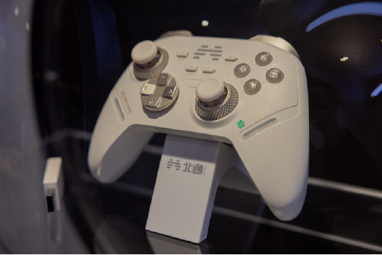 华为智选 北通智能游戏手柄 星闪款_北通星闪手柄 响应速度2000Hz_格斗手柄