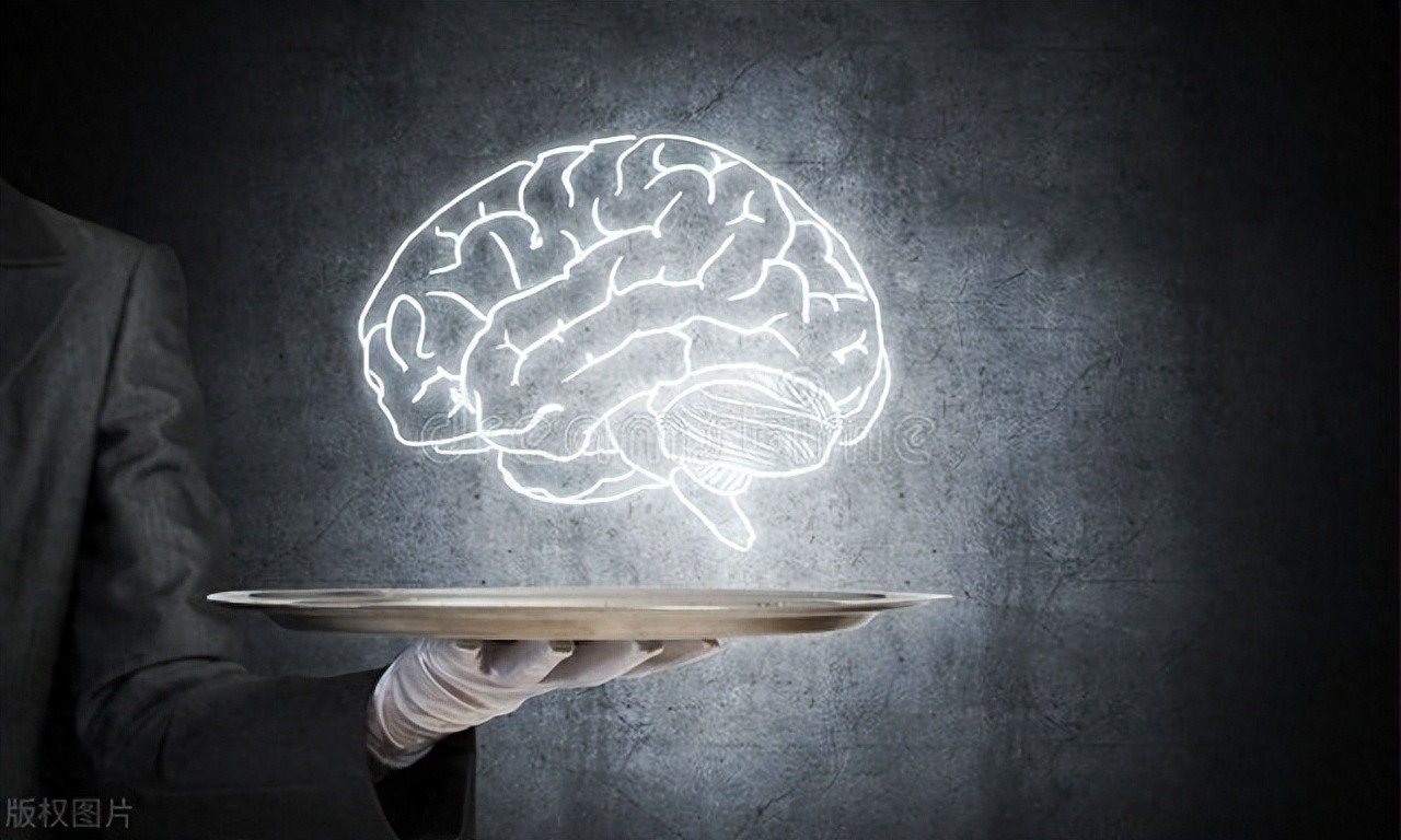 心理学中有个词叫：蔡格尼克效应（为何人们总对残缺耿耿于怀？）