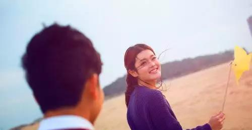 离婚后男子频繁联系你_蔡格尼克效应生活应用_不爱很近的原因