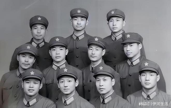 09年战友聚会，当上局长的战友当众做了一件事情，战友团聚大变样