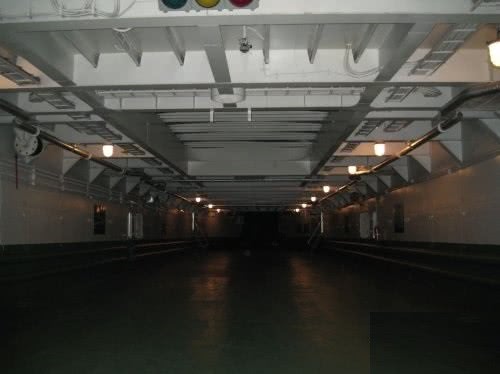 国产电磁炮试验平台_电磁炮生活应用_072Ⅲ型海洋山号坦克登陆舰