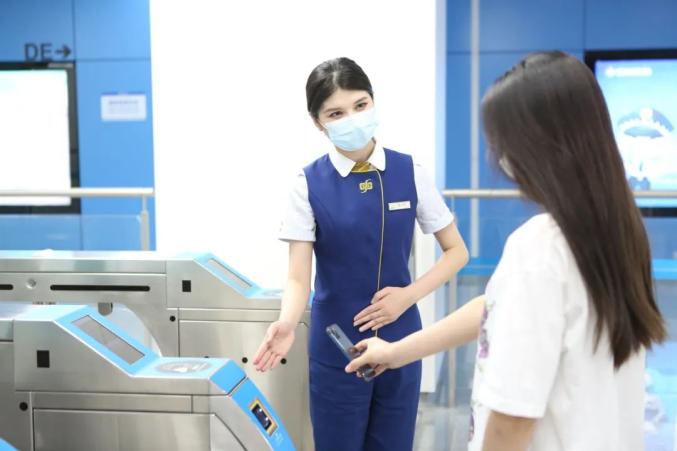 郑州地铁学生优惠乘车政策_郑州地铁暑期大学生免费乘车_郑州晚报地铁报 生活 应用 app