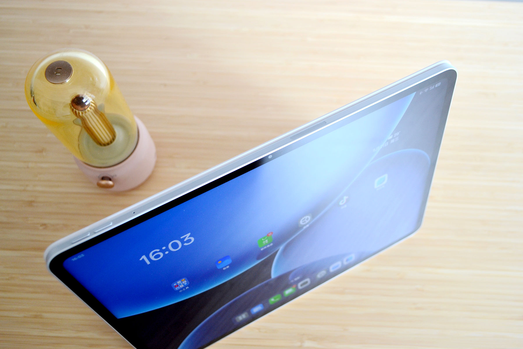 OPPO旗舰平板电脑评测_大型游戏平板电脑推荐_OPPO Pad 4 Pro 骁龙8至尊版平板