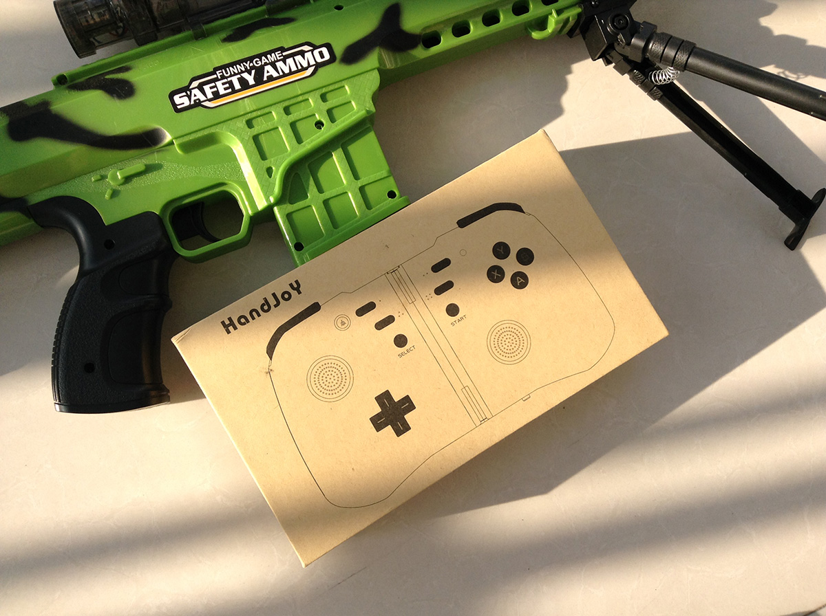 魂斗罗 手柄玩_handjoy超薄智能游戏手柄_手机游戏手柄推荐