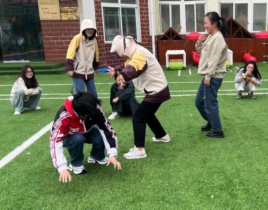 大班民间游戏专题_幼儿园户外传统游戏资源挖掘_户外民间体育游戏