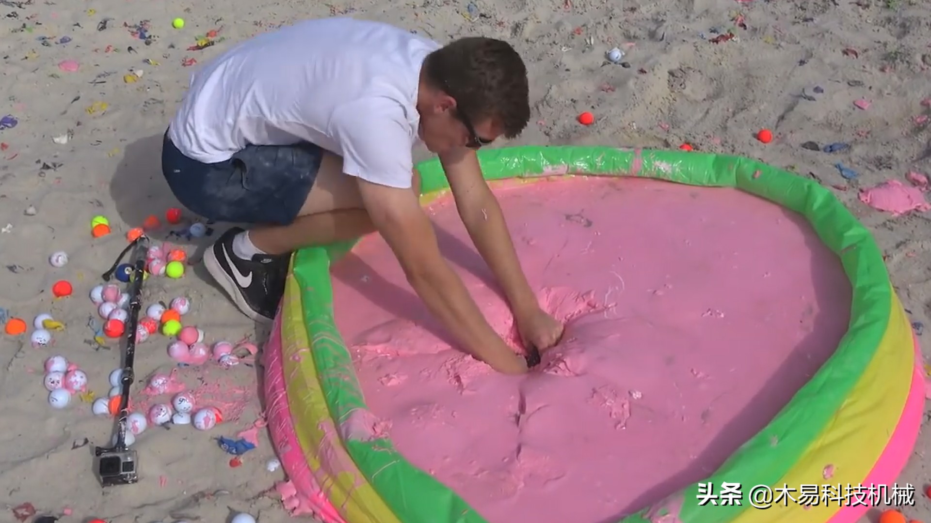 非牛顿流体实验_45米高台铁砧实验_非牛顿流体生活应用