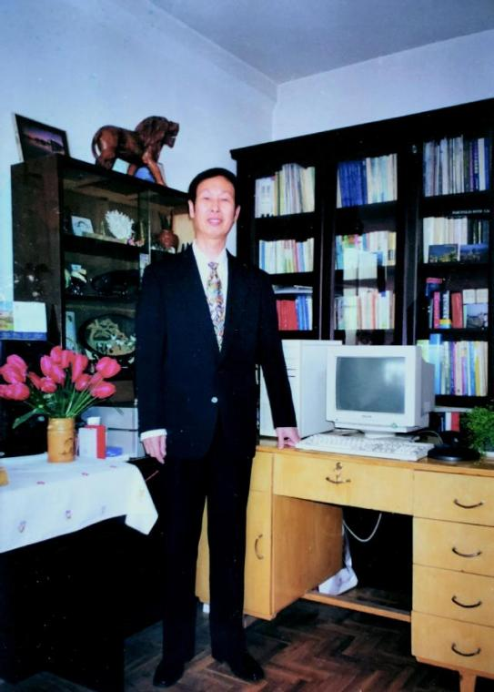 云手机网页版 校友故事 | 林鸿溢：我的纳米技术研究感悟