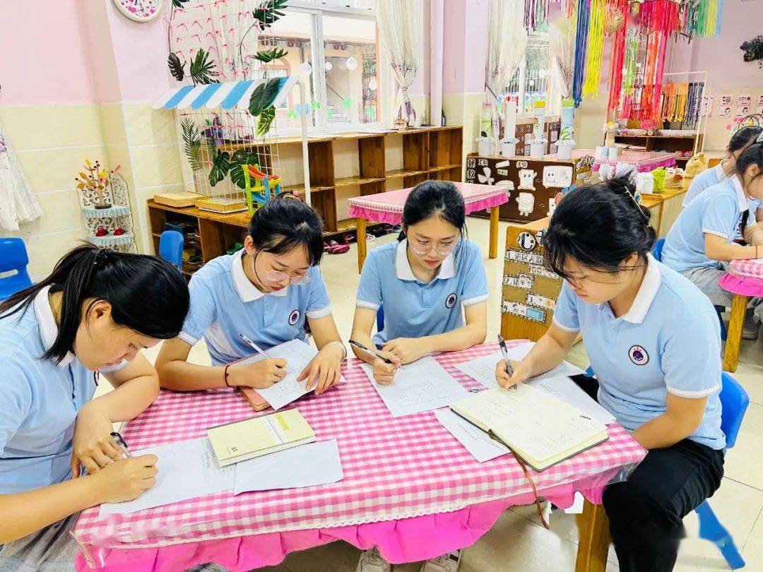 安吉游戏教师培训研讨活动_小班幼儿手指游戏教研专题小结_安吉游戏理念下幼儿园教师儿童观