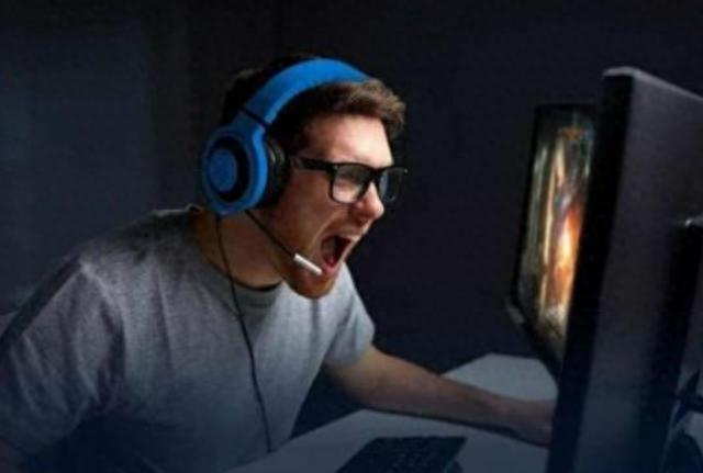 kiayun手机版登录 天天打游戏人会变丑吗？专家模拟了20年后的样子，网友：太吓人了