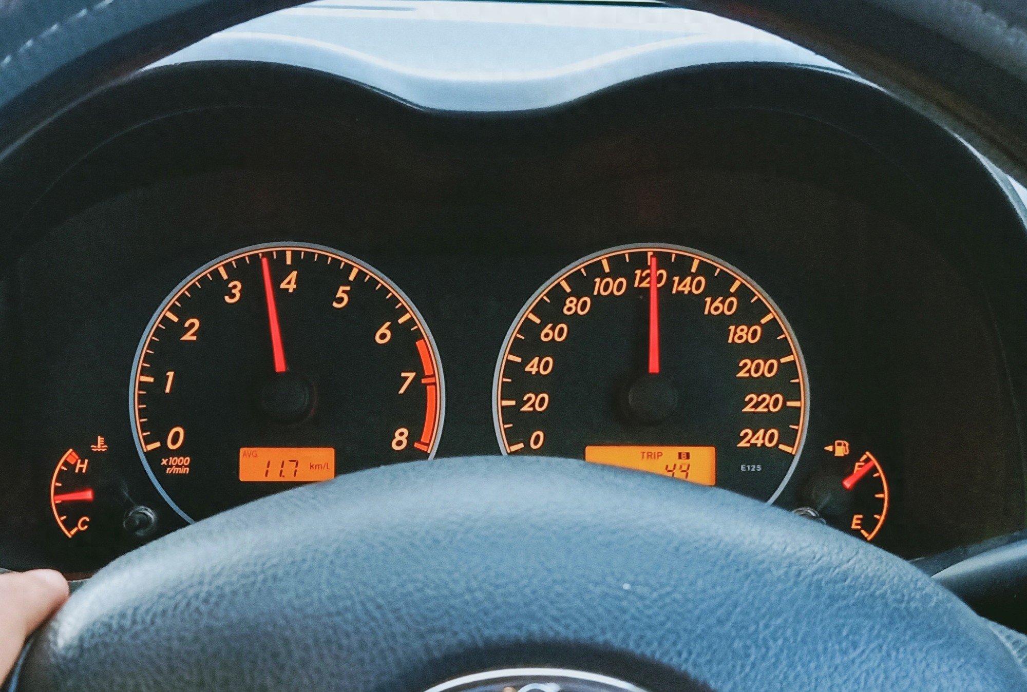 开·云app体育登录入口 车速120公里小时，转速比以前升高了，这是什么原因呢？