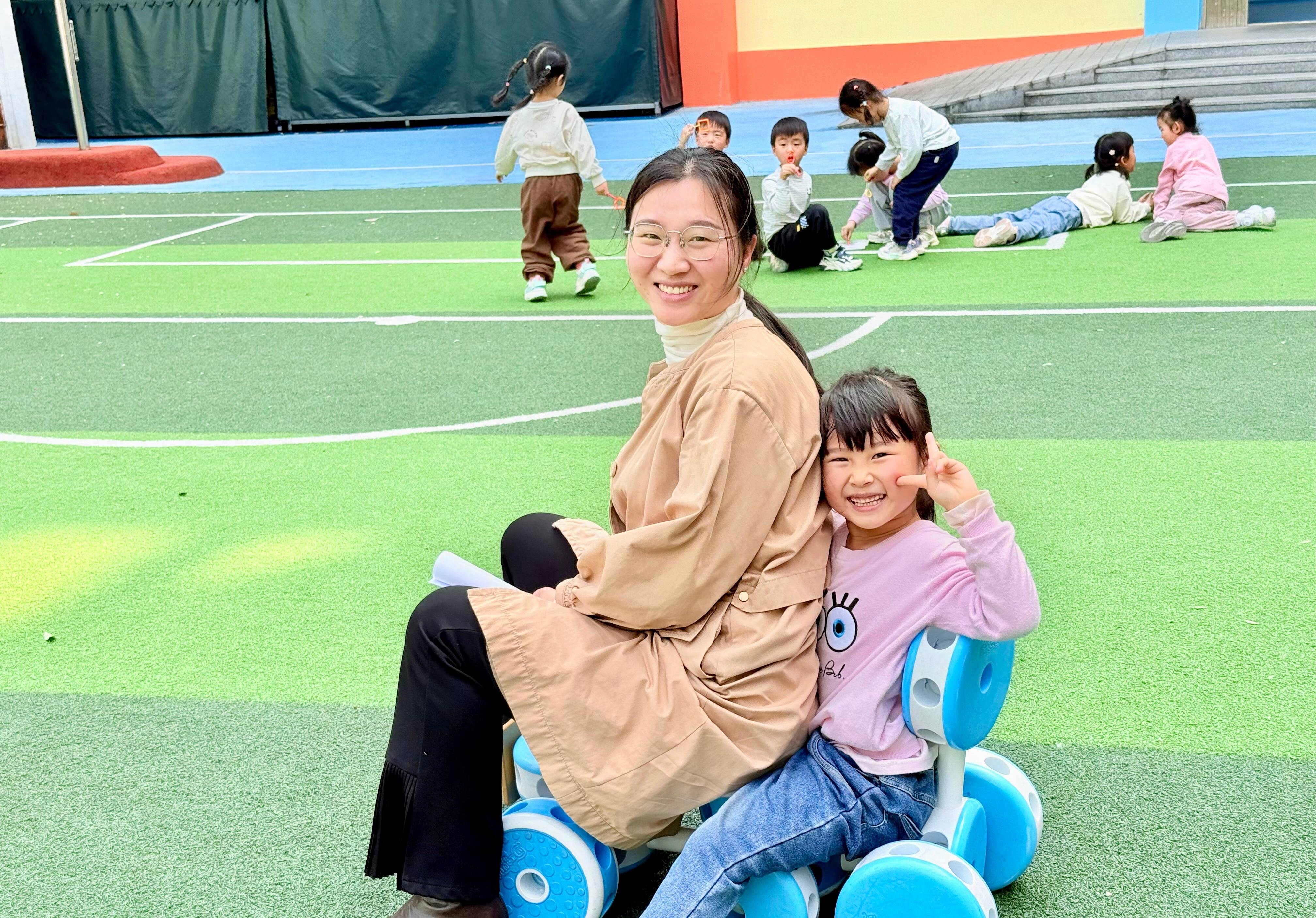 kiayun手机版登录打开即玩v1011.玩看我最新关网.中国 艺瑶倾听| 这个幼师不一般