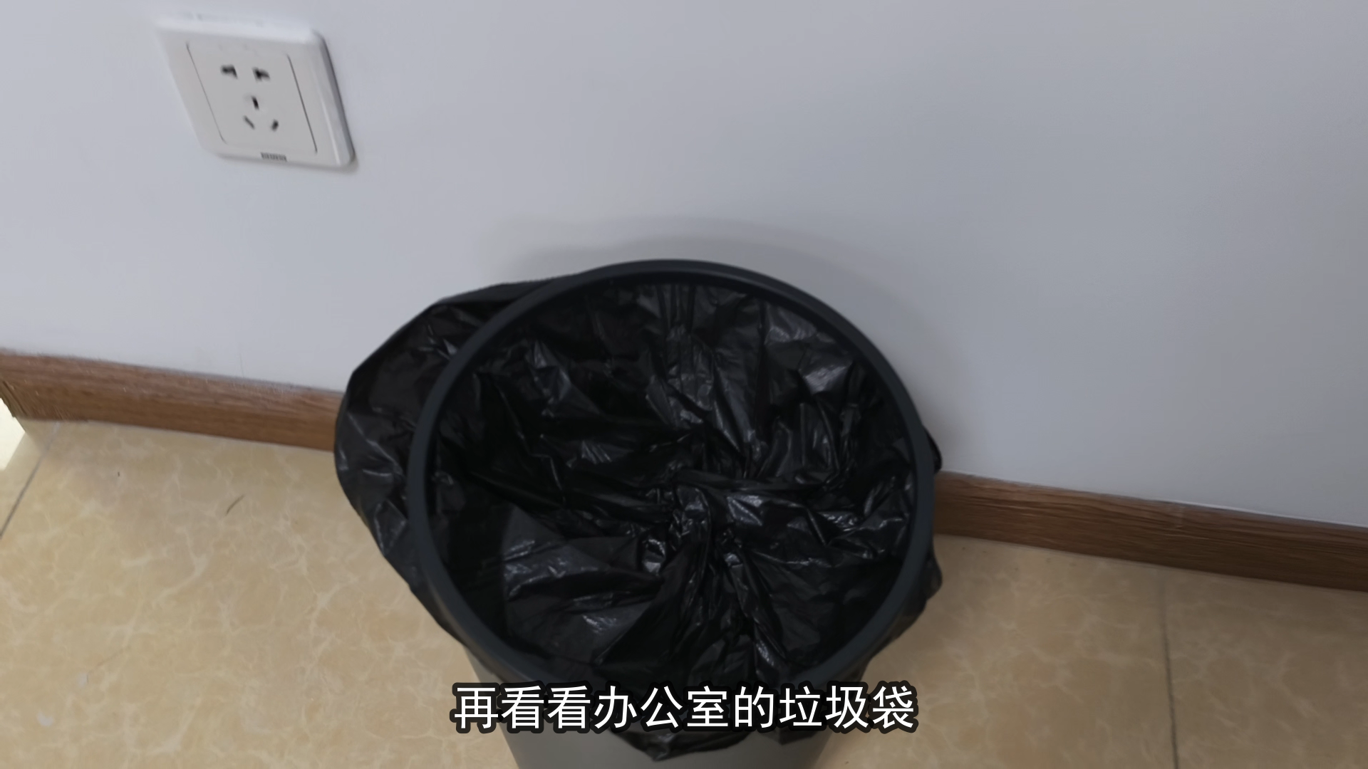 云手机网页版 一口气吹起超大垃圾袋，真的是伯努利原理吗？