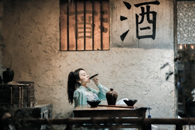 kiayun手机版登录app游戏登录入口.手机端安装.cc 无权无钱无人脉，遇事谁真心站你？老祖宗五千智慧道破人间真相！