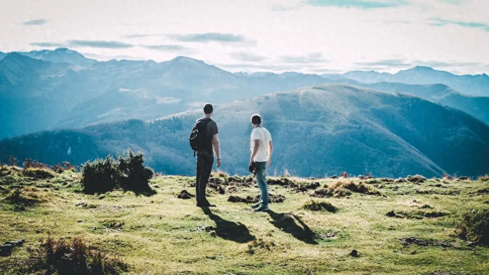 kiayun手机版登录app游戏登录入口.手机端安装.cc 人脉是巴结不来的